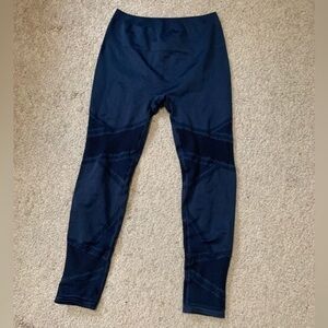 Fabletics Blue leggings with mesh‎ design Size Small